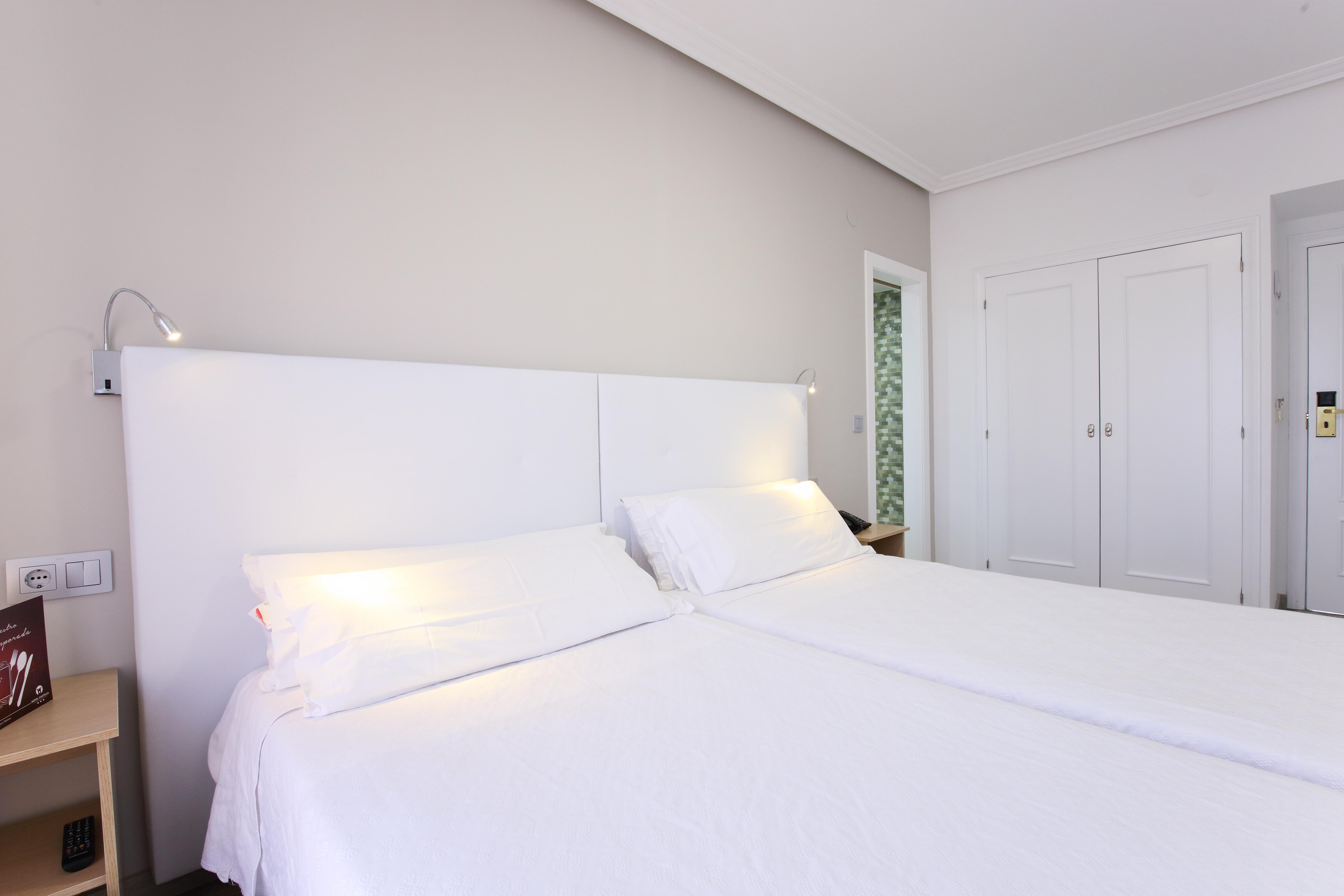 Hospedium Hotel Castilla Torrijos Eksteriør bilde